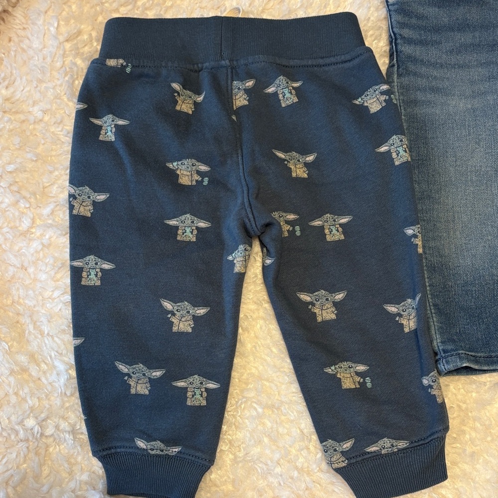 Gap Baby Joggers and Jean Set of 3 Pants 12-18M - Picture 8 of 11